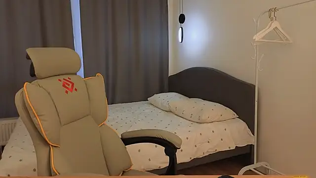 yourrdanceteacher online show from March 15, 2026, 4:41 am