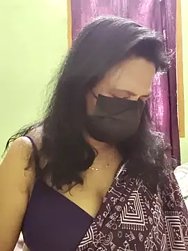 mallu-lover online show from April 8, 2026, 7:10 am