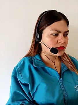 Snapshot of LUCIANA__99 chatting on September 15, 2025, 2:50 pm LUCIANA 99 online show from September 15, 2025, 2:50 pm
