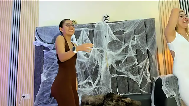 rubby lux online show from October 11, 2025, 12:39 pm