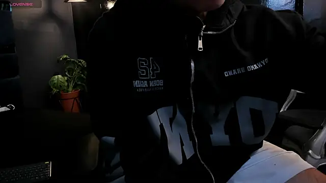 Eryonbradley online show from January 7, 2026, 11:26 am