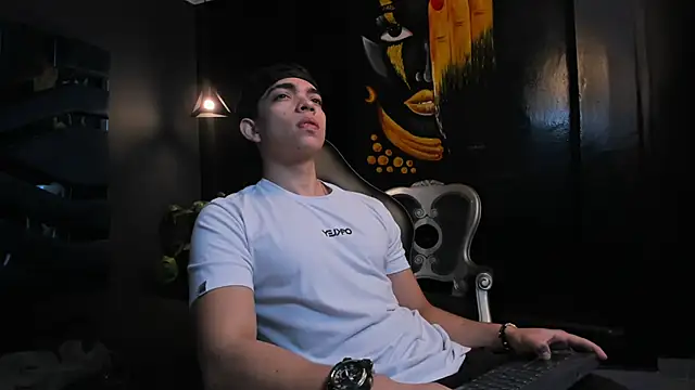 Eryonbradley online show from October 15, 2025, 11:18 am