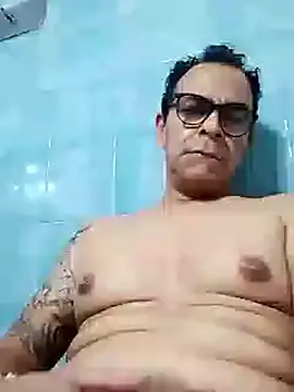 Snapshot of j_c_d chatting on February 1, 2026, 5:27 am j c d online show from February 1, 2026, 5:27 am