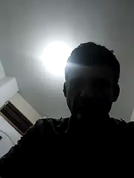 luislimafuego online show from December 18, 2025, 11:41 pm