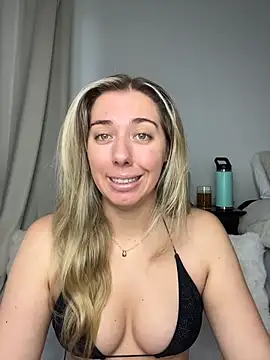 louiseberkeley online show from May 18, 2026, 2:01 am