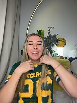 louiseberkeley online show from June 16, 2026, 10:48 am