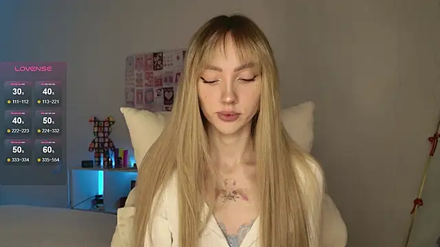 Lunainnk online show from January 15, 2026, 12:14 am