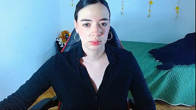 sajecrismaa online show from July 15, 2026, 8:38 pm