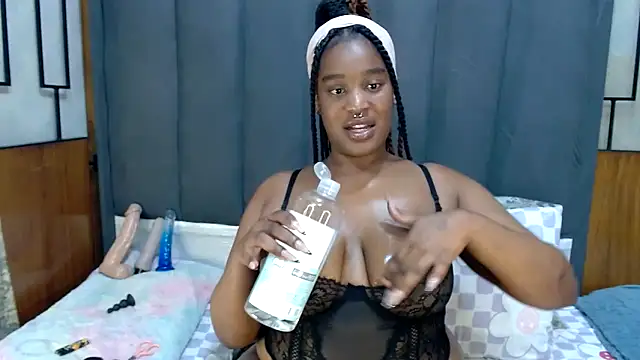 SexyyRedxxx online show from June 15, 2026, 5:34 pm