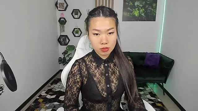 LunaPurrr online show from October 16, 2025, 3:37 am