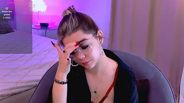 PrincessSlay online show from October 1, 2025, 5:34 am