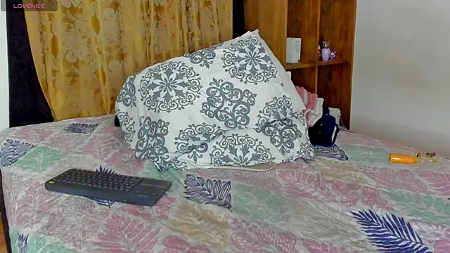 JamesDeker online show from January 8, 2026, 12:55 pm