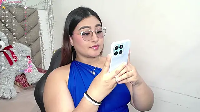 Snapshot of heluejamil chatting on January 17, 2026, 7:39 pm heluejamil online show from January 17, 2026, 7:39 pm