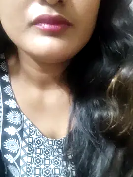 Cute pinkii online show from March 2, 2026, 8:05 pm