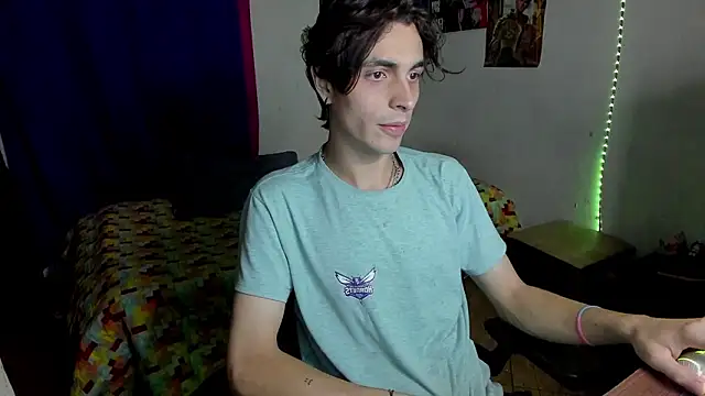 golden ryyan online show from February 18, 2026, 1:14 am