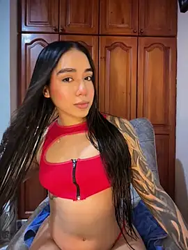 KaditaNavarro online show from June 14, 2026, 1:12 pm