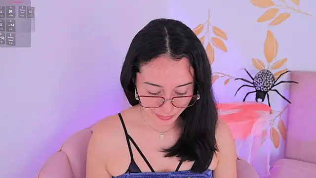 Ginevra esposito online show from October 27, 2025, 1:12 pm