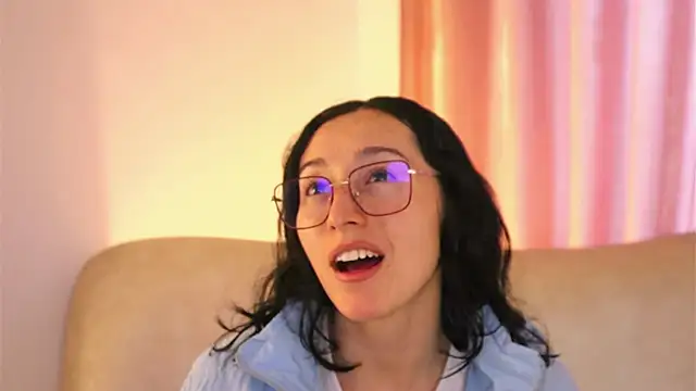 Ginevra esposito online show from May 19, 2026, 12:56 pm