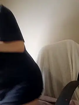 D4ddyslut online show from November 9, 2025, 9:02 am