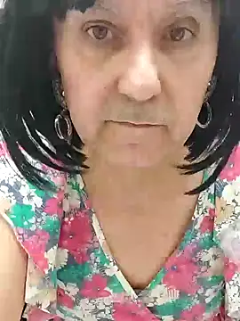 Emily de Carla online show from November 17, 2025, 3:49 pm