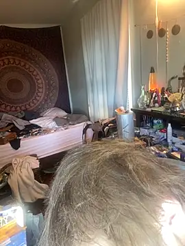 XanderOzzz online show from November 12, 2025, 5:28 pm