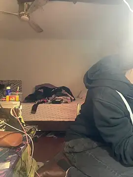 XanderOzzz online show from February 22, 2026, 4:15 am