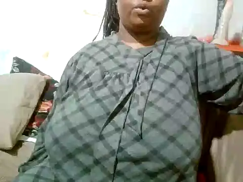 Snapshot of bustydivaxx21 chatting on September 25, 2025, 6:25 pm bustydivaxx21 online show from September 25, 2025, 6:25 pm