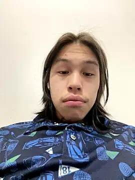 Snapshot of heytherepeoples717 chatting on October 27, 2025, 2:51 pm heytherepeoples717 online show from October 27, 2025, 2:51 pm