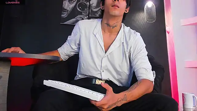 Snapshot of jett_savage chatting on September 10, 2025, 12:59 pm jett savage online show from September 10, 2025, 12:59 pm