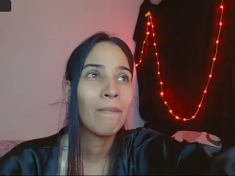 LexxxyQueen online show from June 9, 2026, 5:19 am