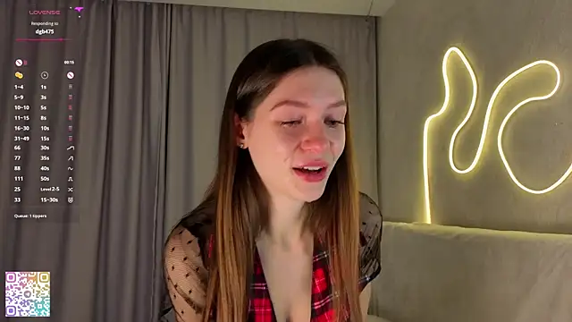 Snapshot of MinaMancilla chatting on November 3, 2025, 4:17 am MinaMancilla online show from November 3, 2025, 4:17 am