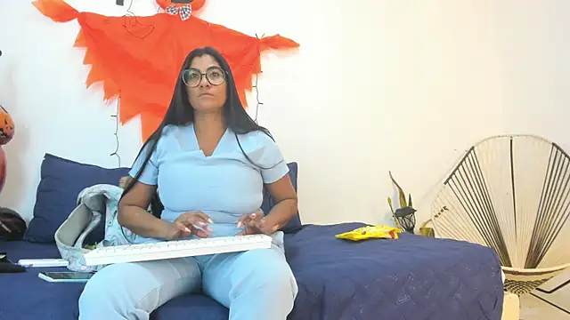 Snapshot of _Miaa_khalifa_ chatting on October 27, 2025, 12:28 pm Miaa khalifa online show from October 27, 2025, 12:28 pm