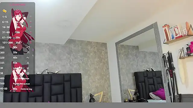 crystaldarliing online show from March 4, 2026, 1:30 pm