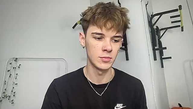 Milk Guy online show from December 17, 2025, 12:43 pm