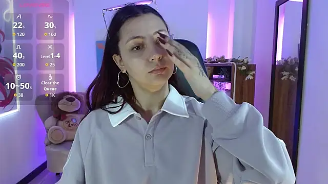 Snapshot of AlanaGarcia19 chatting on December 2, 2025, 11:45 am AlanaGarcia19 online show from December 2, 2025, 11:45 am