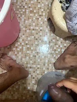 saumon3022 online show from September 18, 2025, 4:37 am