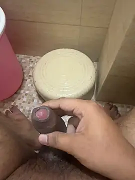 saumon3022 online show from November 29, 2025, 7:41 am