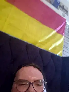 Fxckc4rl3yellis99 online show from June 22, 2026, 1:33 am