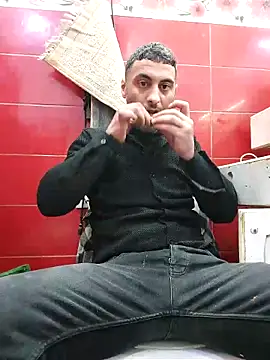 Mahdidido45 online show from February 4, 2026, 11:55 pm