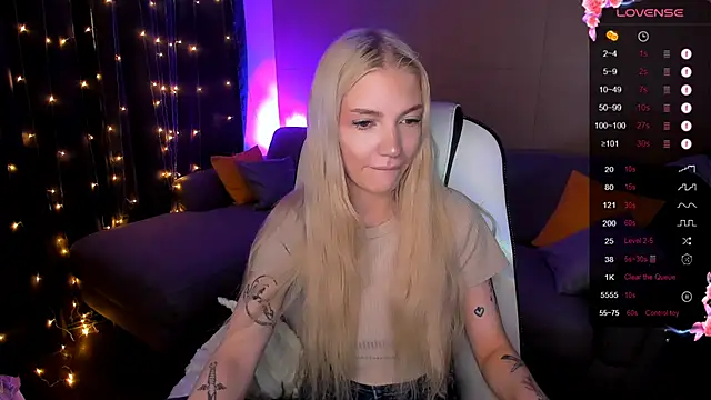 AnyaTaylor  online show from November 21, 2025, 3:05 am