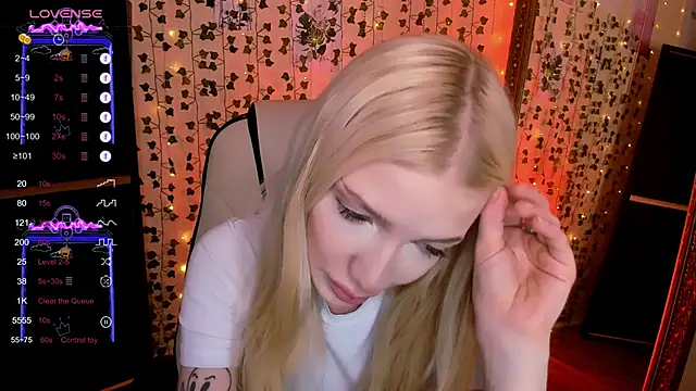 AnyaTaylor  online show from March 15, 2026, 2:07 am