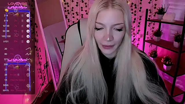 AnyaTaylor  online show from May 26, 2026, 2:20 am