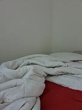 Snapshot of Michou02xXx chatting on September 28, 2025, 7:04 am Michou02xXx online show from September 28, 2025, 7:04 am