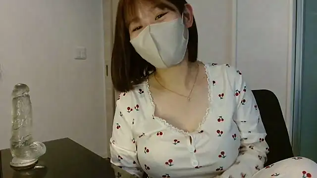 JURIO0715 online show from June 1, 2026, 5:18 am