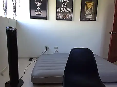 Snapshot of Dollarhot30 chatting on November 16, 2025, 1:38 pm Dollarhot30 online show from November 16, 2025, 1:38 pm