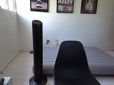 Snapshot of Dollarhot30 chatting on September 29, 2025, 1:39 pm Dollarhot30 online show from September 29, 2025, 1:39 pm