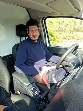 twitshe online show from March 24, 2026, 9:09 am