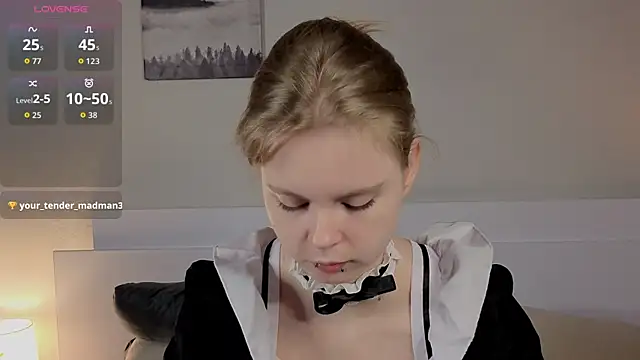 JulietteRain online show from July 30, 2026, 8:08 pm