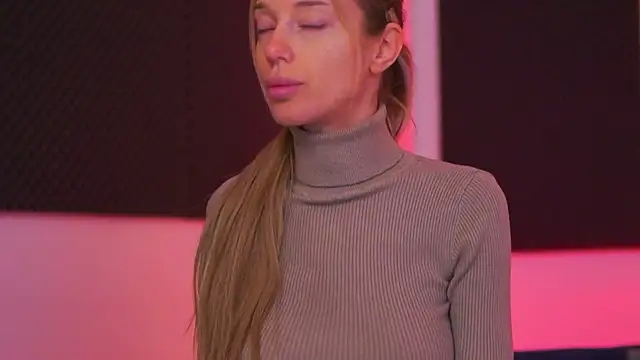 EllieRedd online show from January 10, 2026, 3:57 am