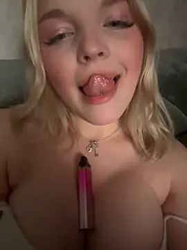 tamagocha online show from October 6, 2025, 9:37 pm